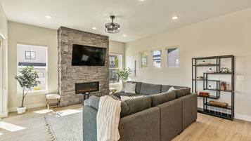 Téléviseur connecté, foyer