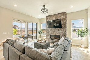 TV connectée, cheminée