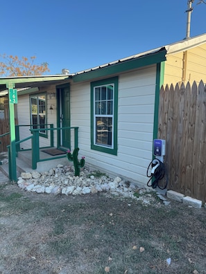 تفاصيل الفندق من الخارج