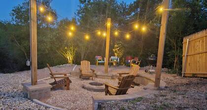 Unlock your next adventure at this cozy cabin on Lake Whitney.