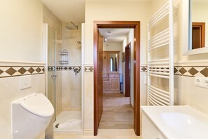 Shower, soap