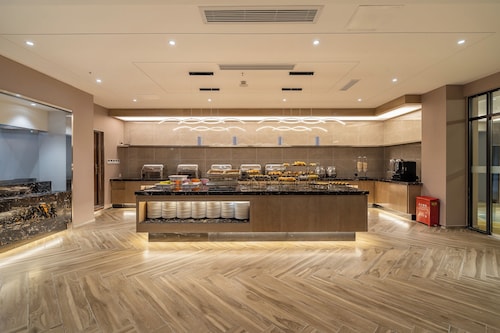 Shanghai Rezen Select Hotel