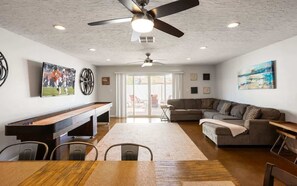 Interior - Scottsdale Saguaro-Pool & Hot Tub - In Old Town! (Scottsdale)