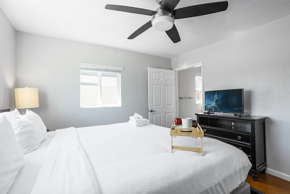 3 bedrooms, iron/ironing board, travel cot, free WiFi