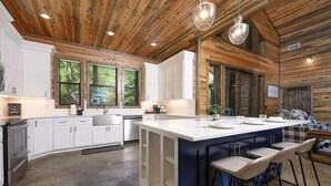 Unclassified image, 4 of 48, button - Luxury Cabin*Hot Tub*Fire Pit*Game Room*Arcade (Broken Bow)