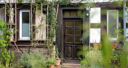 Ferienwohnung Nr. 2" mit gemeinsamer Terrasse, Gemeinschaftsgarten und Wi-Fi