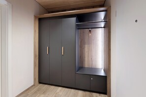 Interior - Apartment 'Ferienwohnung Holzapfel' with Balcony and Wi-Fi (Dunningen)