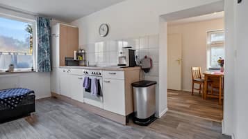 Refrigerador, horno, parrilla de estufa y lavavajillas