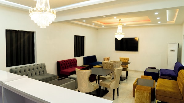 Interior - 2-Bed Luxury Flat - Pet Friendly - Pool - Gym (Lagos)