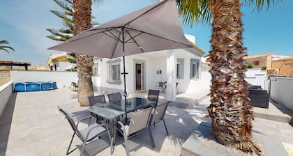 Sucina 3-Bed Villa, Sleeps 6 & Pet Friendly