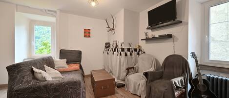 電視、電子遊戲