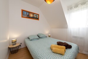 2 chambres, fer et planche à repasser, Wi-Fi gratuit, draps fournis