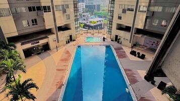 Piscine extérieure