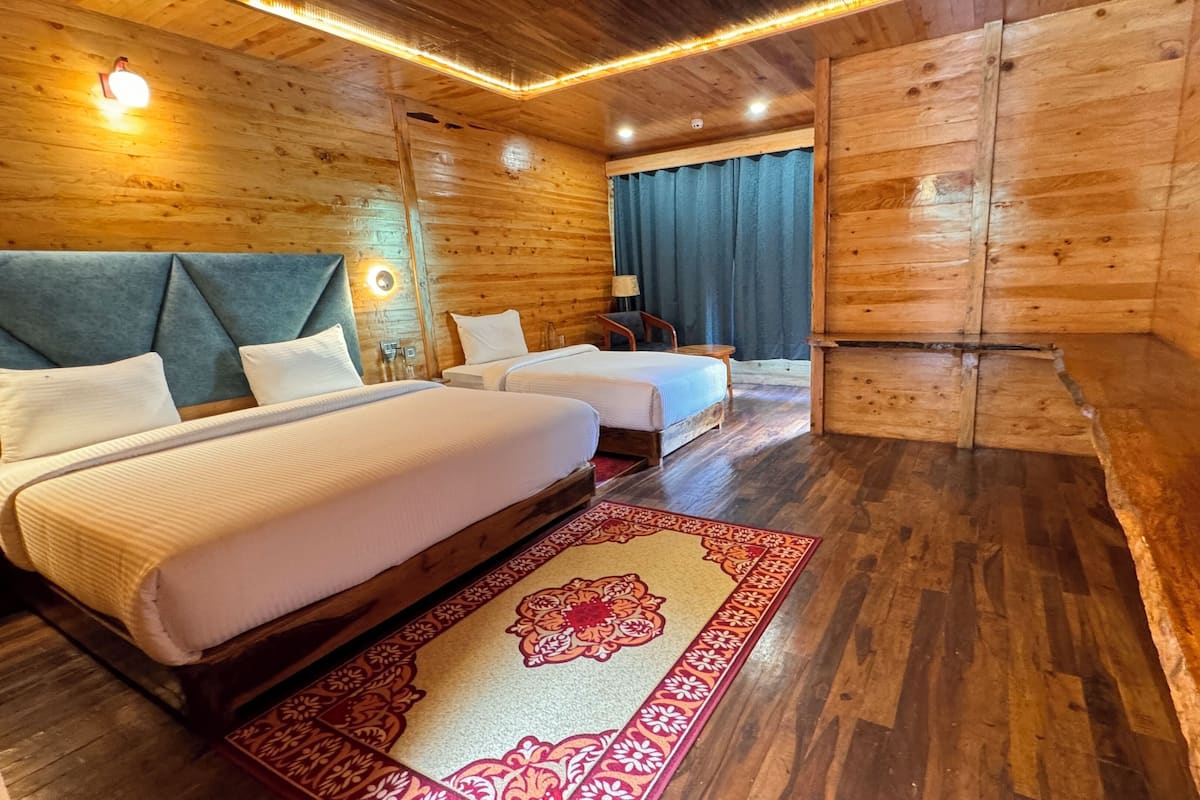 Chambre Prestige, vue sur la montagne | Bureau, espace de travail pour ordinateurs portables