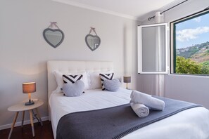1 bedroom, iron/ironing board, Internet, bed sheets