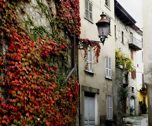 Appartement 'La Vista Sul Castello' avec vue sur la montagne, Wi-Fi et climatisation
