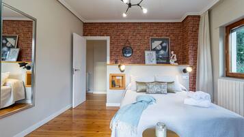 6 Schlafzimmer, Bügeleisen/Bügelbrett, kostenloses WLAN, Bettwäsche