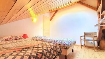 2 bedrooms, free WiFi, bed sheets