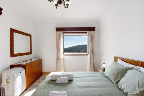 Villa 'Casa Cimo D'Aldeia' with Mountain View, Wi-Fi and Air Conditioning
