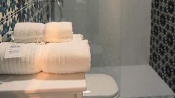 Shower, towels
