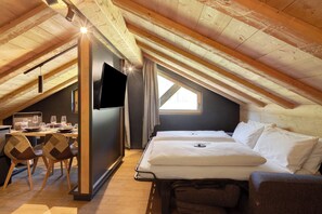 1 bedroom, free WiFi, bed sheets