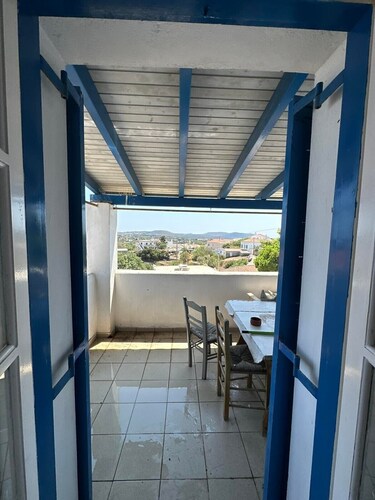Holiday Home 'Family Apartment In Potamos Kythira' with Mountain View, Wi-Fi and Air Conditioning