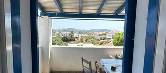 Holiday Home 'Family Apartment In Potamos Kythira' with Mountain View, Wi-Fi and Air Conditioning