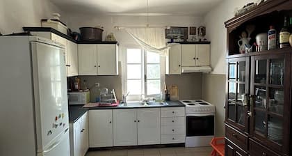 Holiday Home 'Family Apartment In Potamos Kythira' with Mountain View, Wi-Fi and Air Conditioning