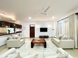 Televisión de pantalla plana