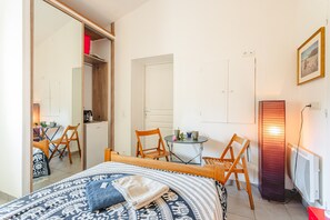 Wi-Fi gratuit, draps fournis