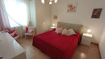 1 bedroom, free WiFi, bed sheets