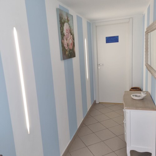 Room 'L'angolo Azzurro' with Wi-Fi and Air Conditioning