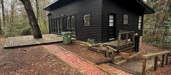 Creekside Cabin - 5 Mins From LA TECH & Sports Complex