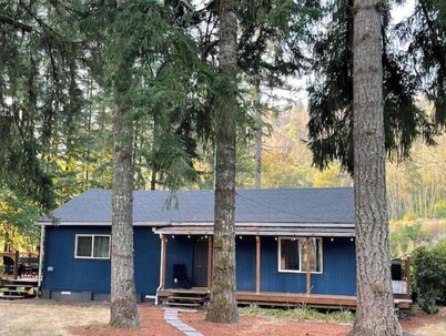 Private Cozy Creekside