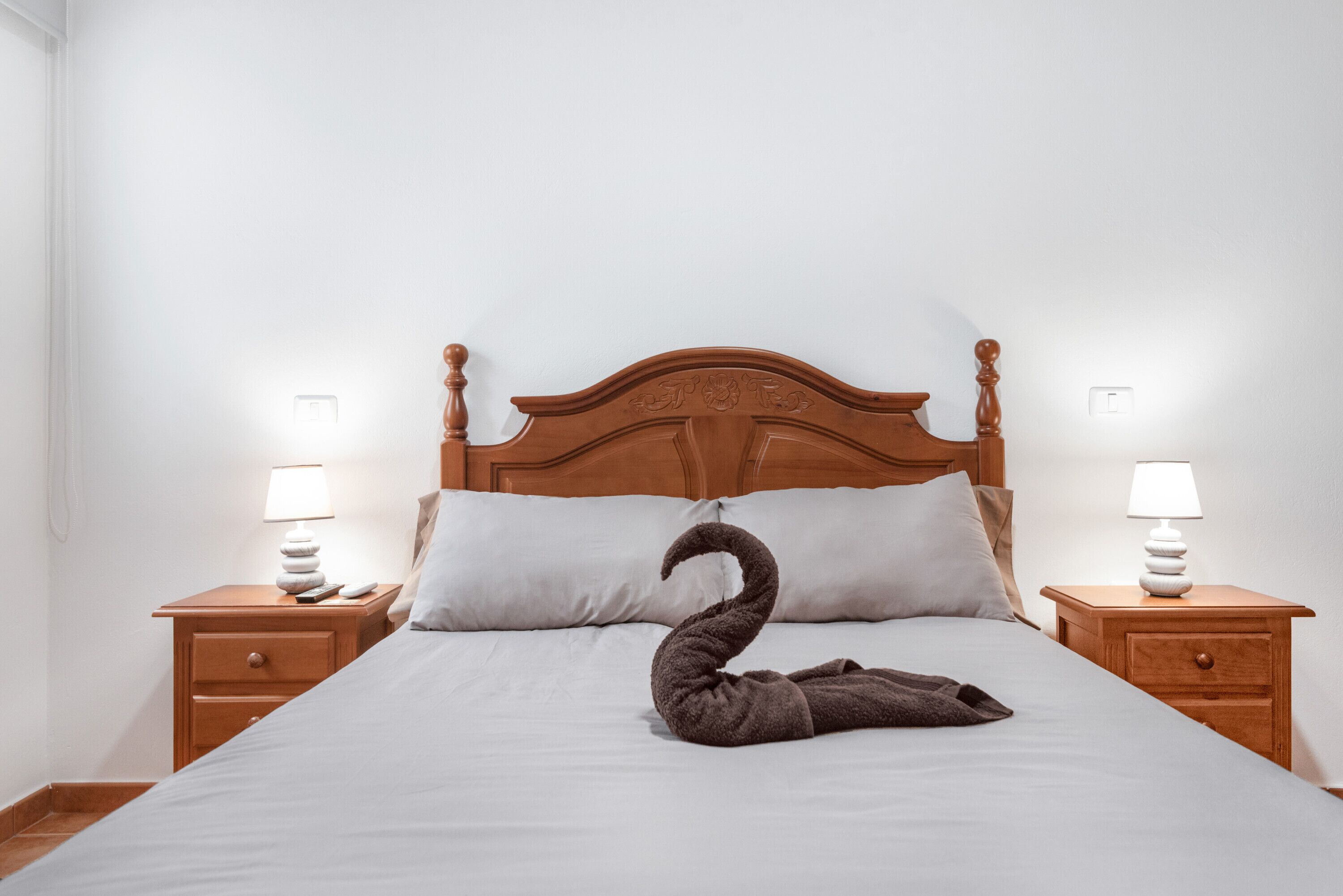 1 slaapkamer, een strijkplank/strijkijzer, gratis wifi, beddengoed