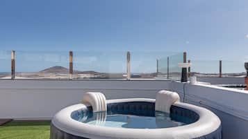 Bañera de hidromasaje exterior