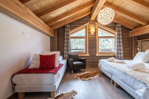5 bedrooms, free WiFi