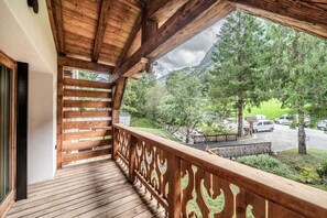 Terrace/patio - CHALET PASCAL A101: New 3 bedrooms + cabin for 8 people (MORZINE)