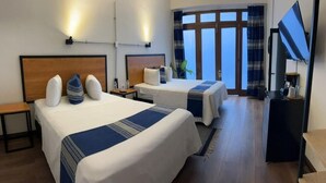 Superior Quadruple Room, Air conditioning - BKL Hotel (Oaxaca)