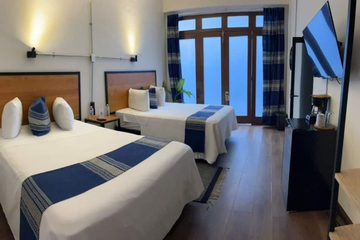 Minibar, desk, laptop workspace, WiFi (free)
