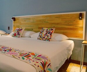 1 habitación, minibar, decoración personalizada y muebles diferentes 