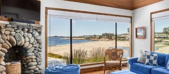 Corcoran Beachhouse - Stunning ocean views!