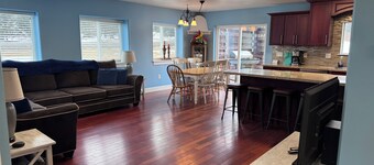 Spacious 6-bedroom+ Studio Apartment with 11+ Guests-Dog friendly in Homer Hills