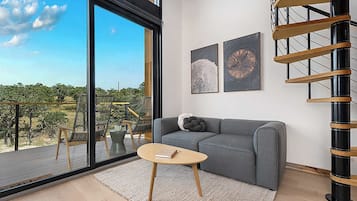 Fernseher, Kamin, Arbeitsbereiche