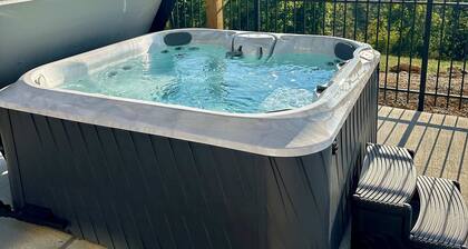 Pool | Hot Tub | Game Room | Fire Pit | Playground