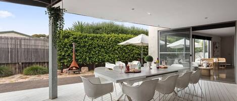 Outdoor dining