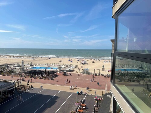 Naast’t Zand-nice furnished apartment with seaview