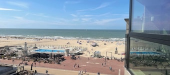 Naast’t Zand-mooi ingericht appartement + zeezicht