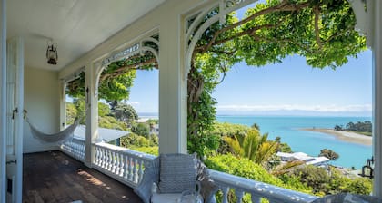 'Puna Perch - Te Whare Rangi'  - Private Room in Nelson Waterfront