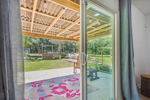 Interior - 4BR Home w/ Private Fenced Yard, Firepit & Dogs OK (Jacksonville)